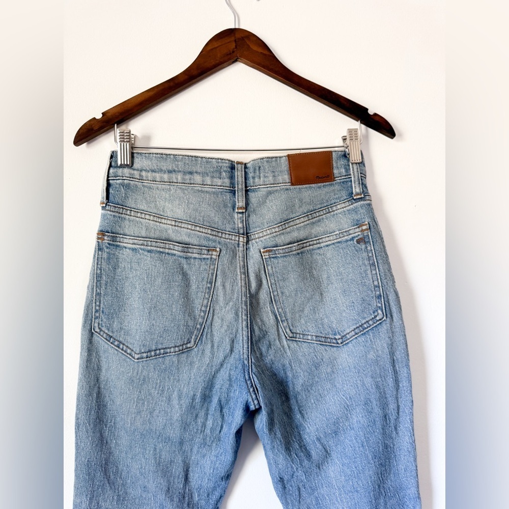Madewell The Perfect Vintage Jean in Hernando Wash: Raw Hem Edition - Picture 10 of 13